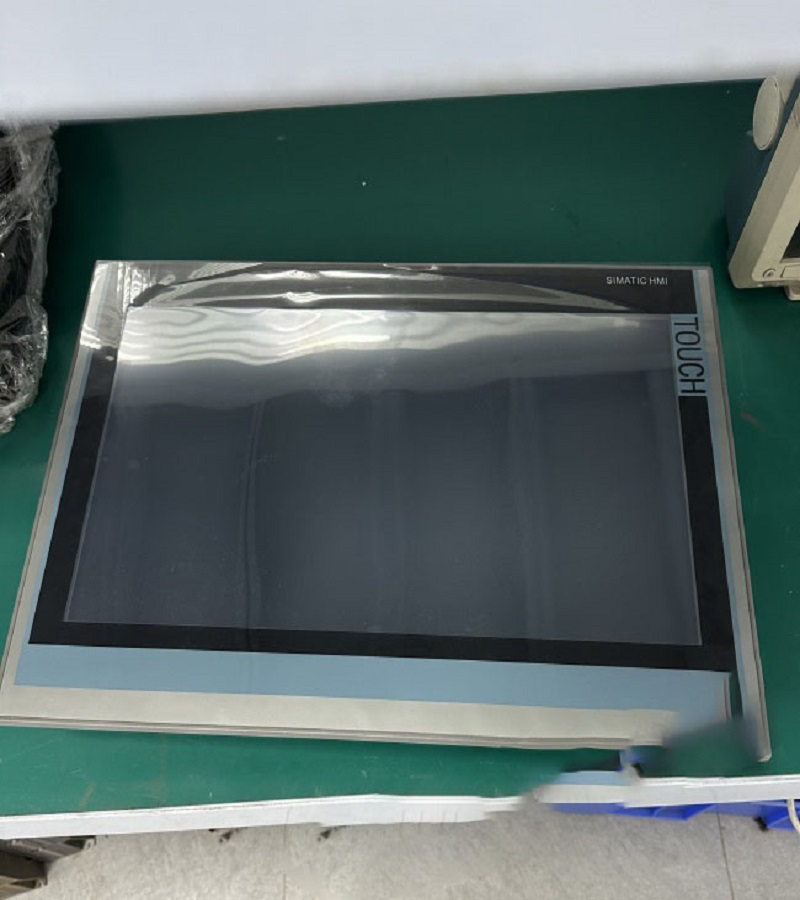 西門子觸摸屏TP2200通電后反復(fù)閃屏不開(kāi)機(jī)故障維修 專修